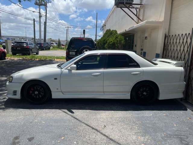 1998 Nissan Skyline JDM car for sale — photo 4 of 16