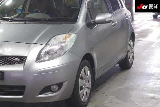 2008 Toyota Vitz JDM car for sale — photo 7 of 8