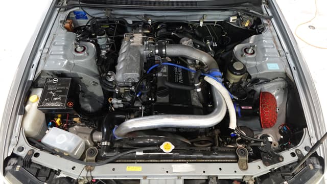 1998 Nissan Skyline JDM car for sale — photo 9 of 9