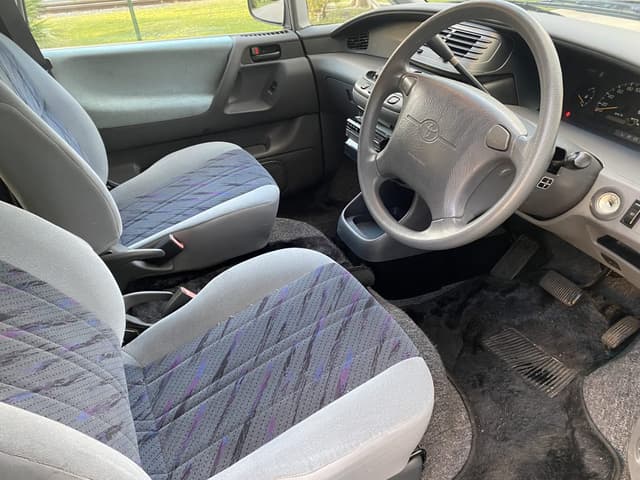 1999 Toyota Estima JDM car for sale — photo 5 of 17
