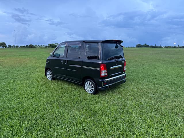 2001 Daihatsu Atrai JDM car for sale — photo 4 of 25