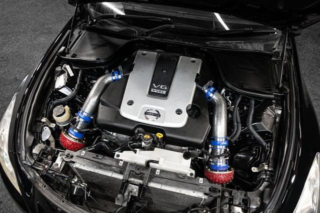 2010 Nissan Skyline JDM car for sale — photo 15 of 20