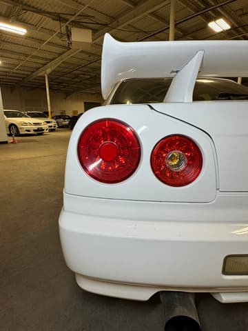 1998 Nissan Skyline JDM car for sale — photo 7 of 25