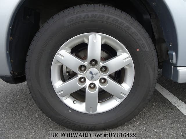 2005 Mitsubishi Pajero JDM car for sale — photo 11 of 25