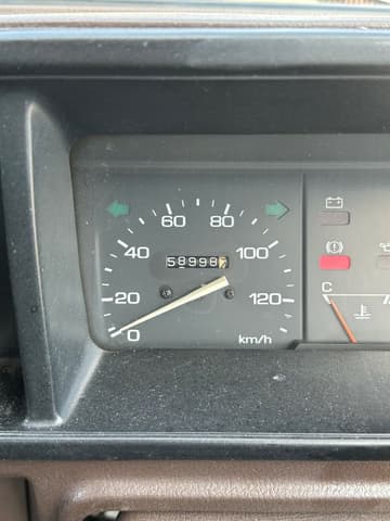 1990 Daihatsu Hijet JDM car for sale — photo 3 of 10