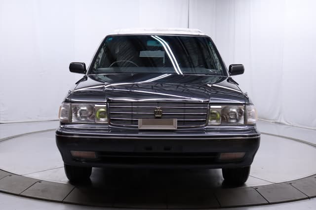 1999 Toyota Crown JDM car for sale — photo 3 of 25