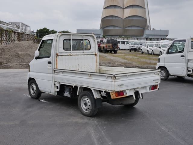2002 Mitsubishi Minicab JDM car for sale — photo 7 of 25