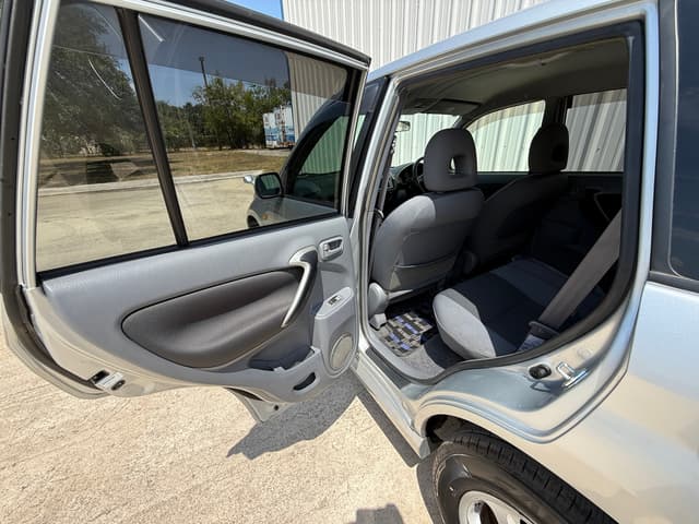 2001 Toyota RAV4 JDM car for sale — photo 12 of 23