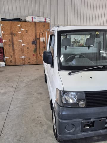 2001 Mitsubishi Minicab JDM car for sale — photo 14 of 18