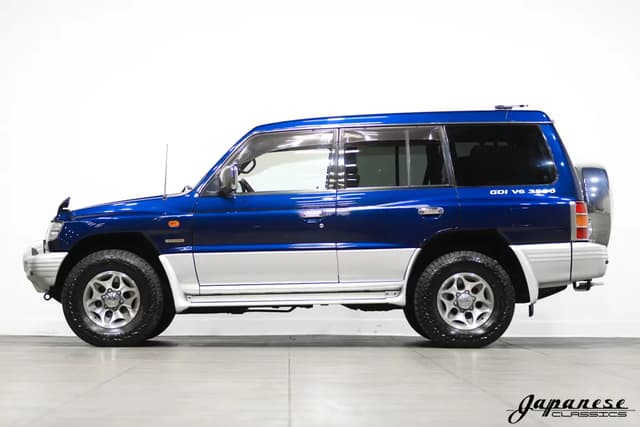 1997 Mitsubishi Pajero JDM car for sale — photo 4 of 25