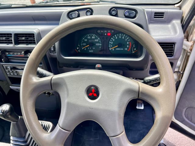 1996 Mitsubishi Bravo Minivan JDM car for sale — photo 17 of 22