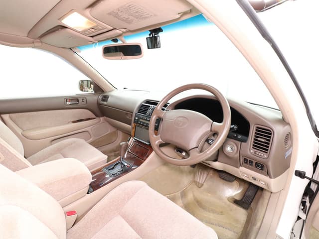 1997 Toyota Celsior JDM car for sale — photo 9 of 25