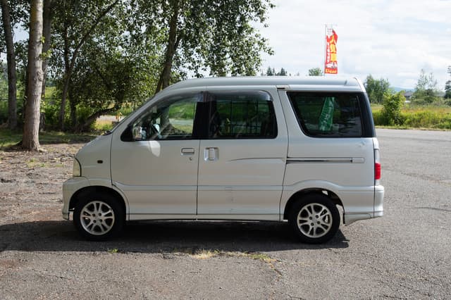 2001 Daihatsu Atrai JDM car for sale — photo 7 of 15