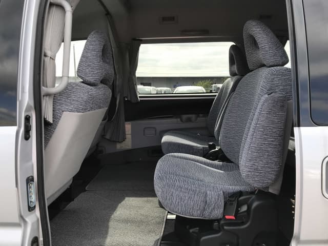 2002 Mitsubishi Delica JDM car for sale — photo 10 of 25