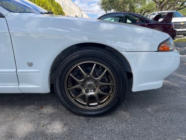 1990 Nissan Skyline JDM car for sale — photo 9 of 16