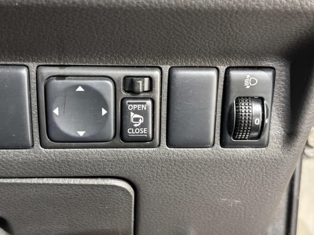 2006 Nissan X Trail JDM car for sale — photo 19 of 25