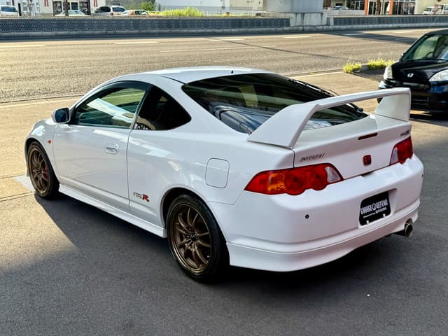 Honda Integra JDM car for sale — photo 17 of 25