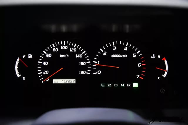 2000 Toyota Land Cruiser Prado JDM car for sale — photo 13 of 25