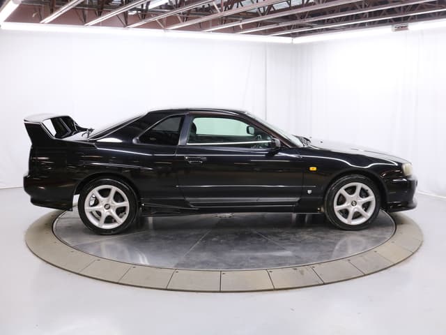 1999 Nissan Skyline JDM car for sale — photo 8 of 25