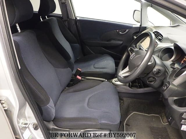 2010 Honda Fit JDM car for sale — photo 4 of 7