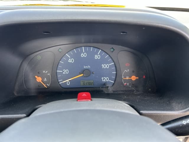 2001 Mazda Scrum JDM car for sale — photo 21 of 25
