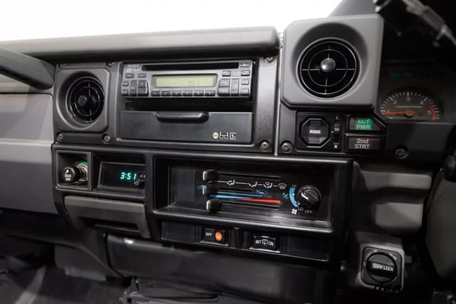 1998 Toyota Land Cruiser JDM car for sale — photo 11 of 25