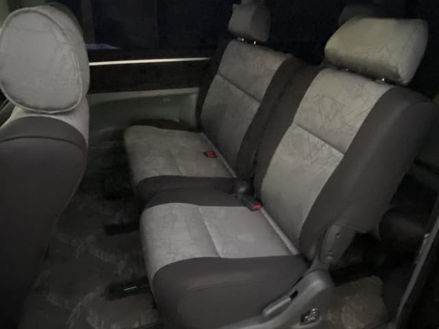 1999 Toyota HiAce JDM car for sale — photo 18 of 19