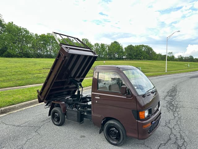 1995 Daihatsu Hijet JDM car for sale — photo 11 of 20