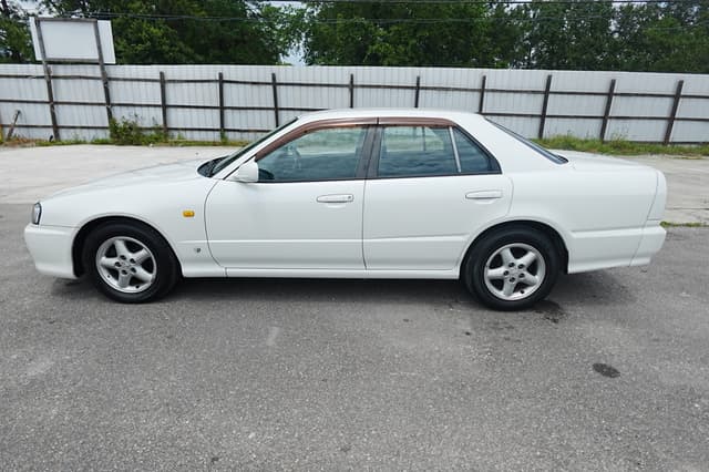 1997 Nissan Skyline JDM car for sale — photo 5 of 15