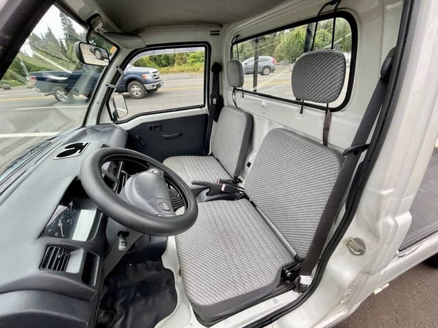 1999 Daihatsu Hijet JDM car for sale — photo 23 of 25