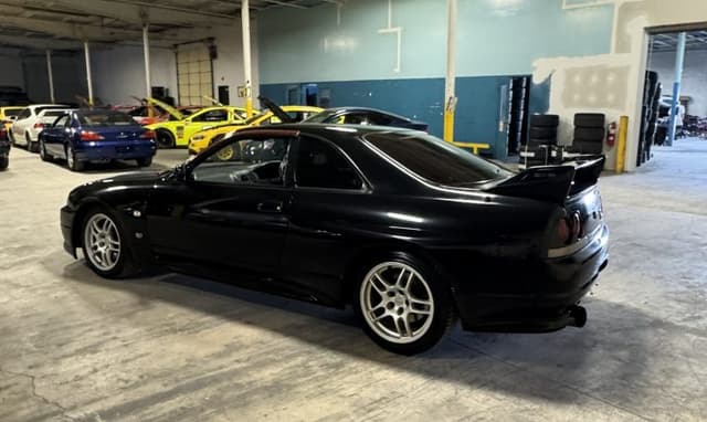 1995 Nissan Skyline JDM car for sale — photo 20 of 25