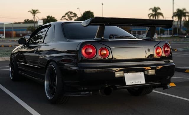 1998 Nissan Skyline JDM car for sale — photo 8 of 10