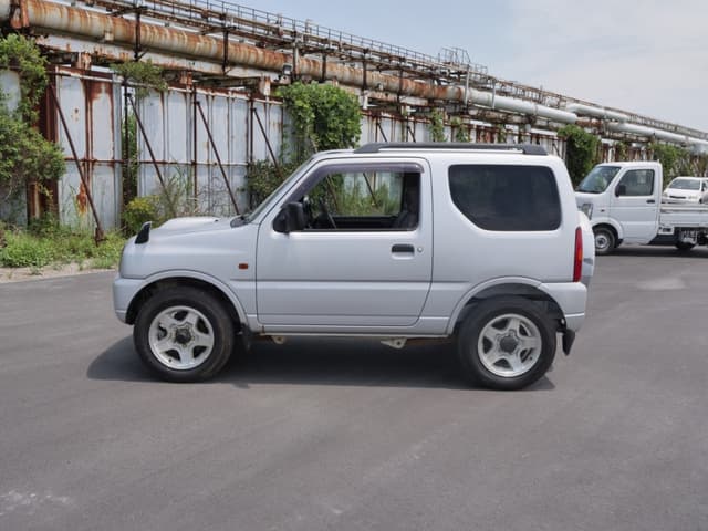 1999 Suzuki Jimny JDM car for sale — photo 8 of 25