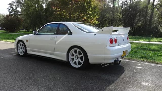 1996 Nissan Skyline JDM car for sale — photo 2 of 25