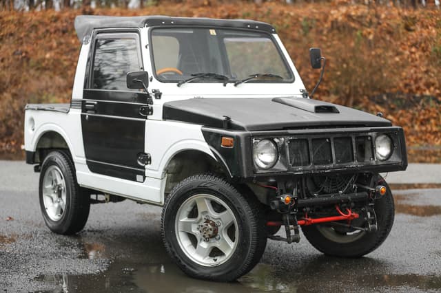 1989 Suzuki Jimny JDM car for sale — photo 3 of 10