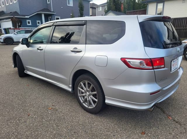 2009 Honda Odyssey JDM car for sale — photo 3 of 11