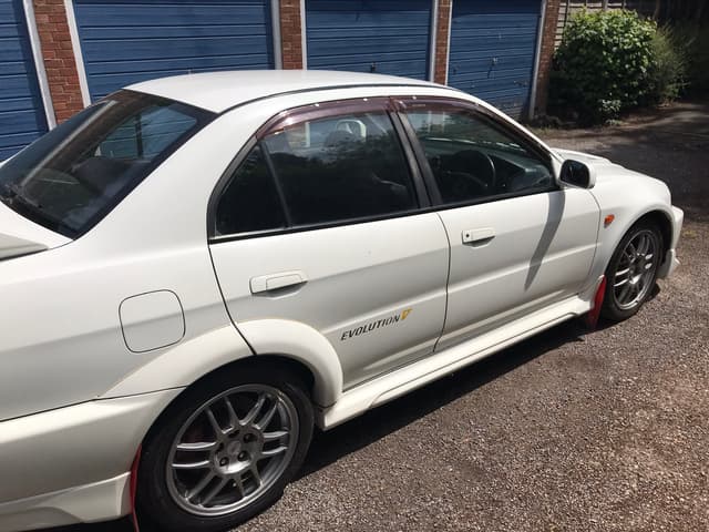 1998 Mitsubishi Lancer Evolution JDM car for sale — photo 8 of 24