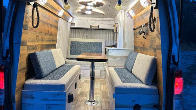 1997 Toyota Townace JDM car for sale — photo 6 of 8