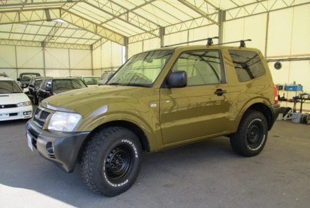 2004 Mitsubishi Pajero JDM car for sale — photo 3 of 3