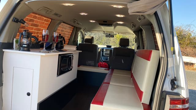 2006 Toyota Alphard JDM car for sale — photo 6 of 9