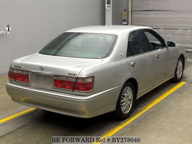 2000 Toyota Crown JDM car for sale — photo 2 of 2
