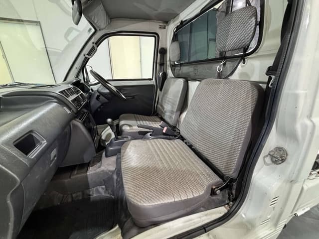 1999 Daihatsu Hijet JDM car for sale — photo 9 of 23