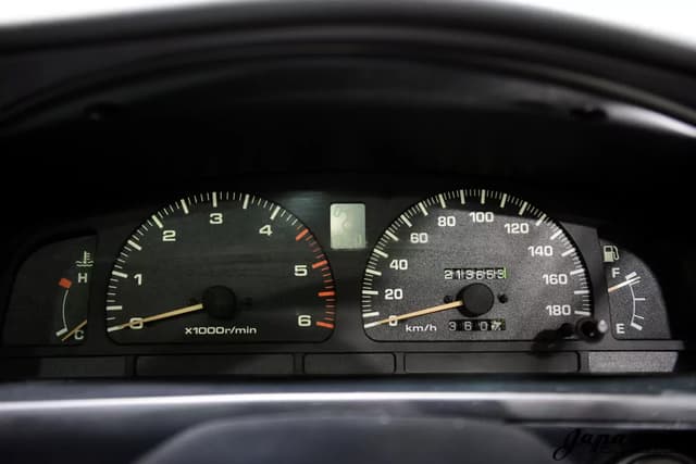 1996 Toyota Hilux JDM car for sale — photo 15 of 25