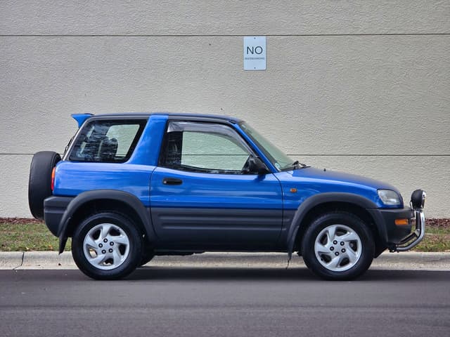 1996 Toyota RAV4 JDM car for sale — photo 2 of 25
