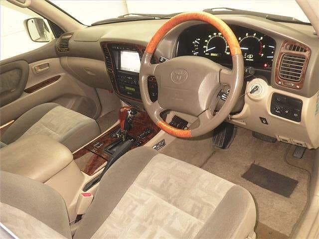 2000 Toyota Land Cruiser JDM car for sale — photo 3 of 3