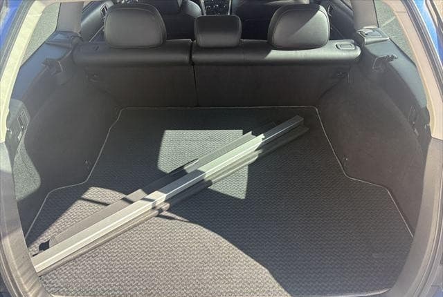 2005 Subaru Legacy JDM car for sale — photo 12 of 25