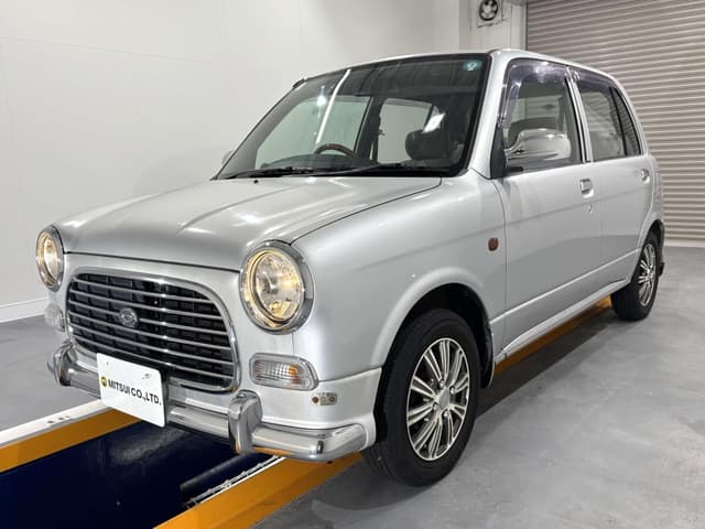 2001 Daihatsu Mira JDM car for sale — photo 2 of 25