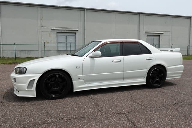 1998 Nissan Skyline JDM car for sale — photo 12 of 19