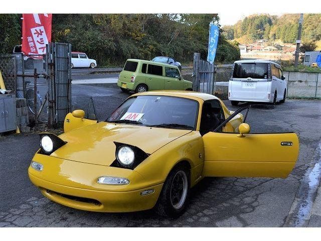 1996 Mazda Roadster (Eunos Roadster / MX-5) JDM car for sale — photo 3 of 19