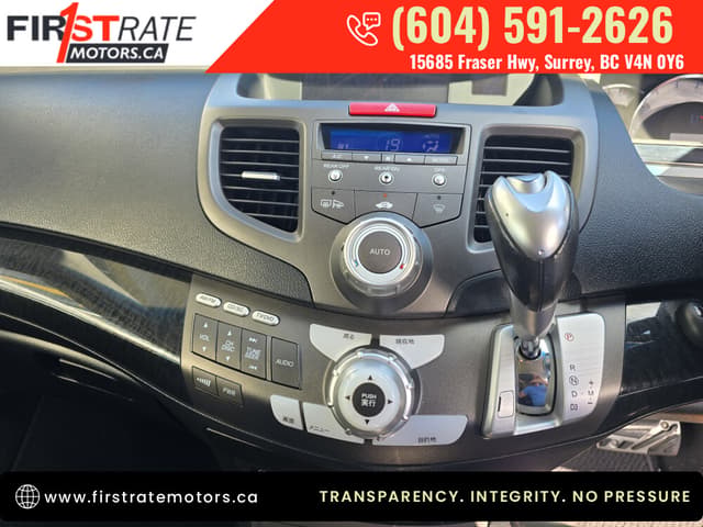 2005 Honda Odyssey JDM car for sale — photo 19 of 21
